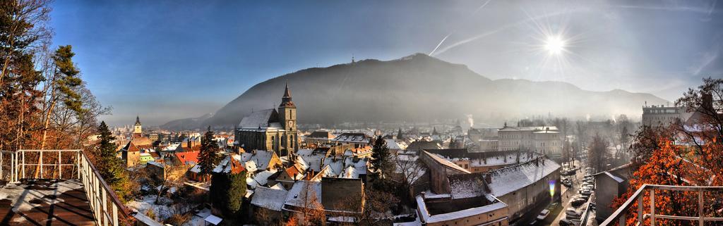 Suri Guesthouse Braşov Buitenkant foto