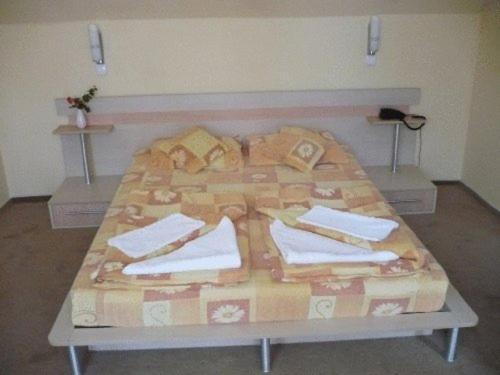 Suri Guesthouse Braşov Buitenkant foto