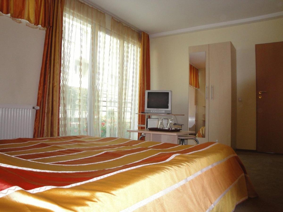 Suri Guesthouse Braşov Kamer foto
