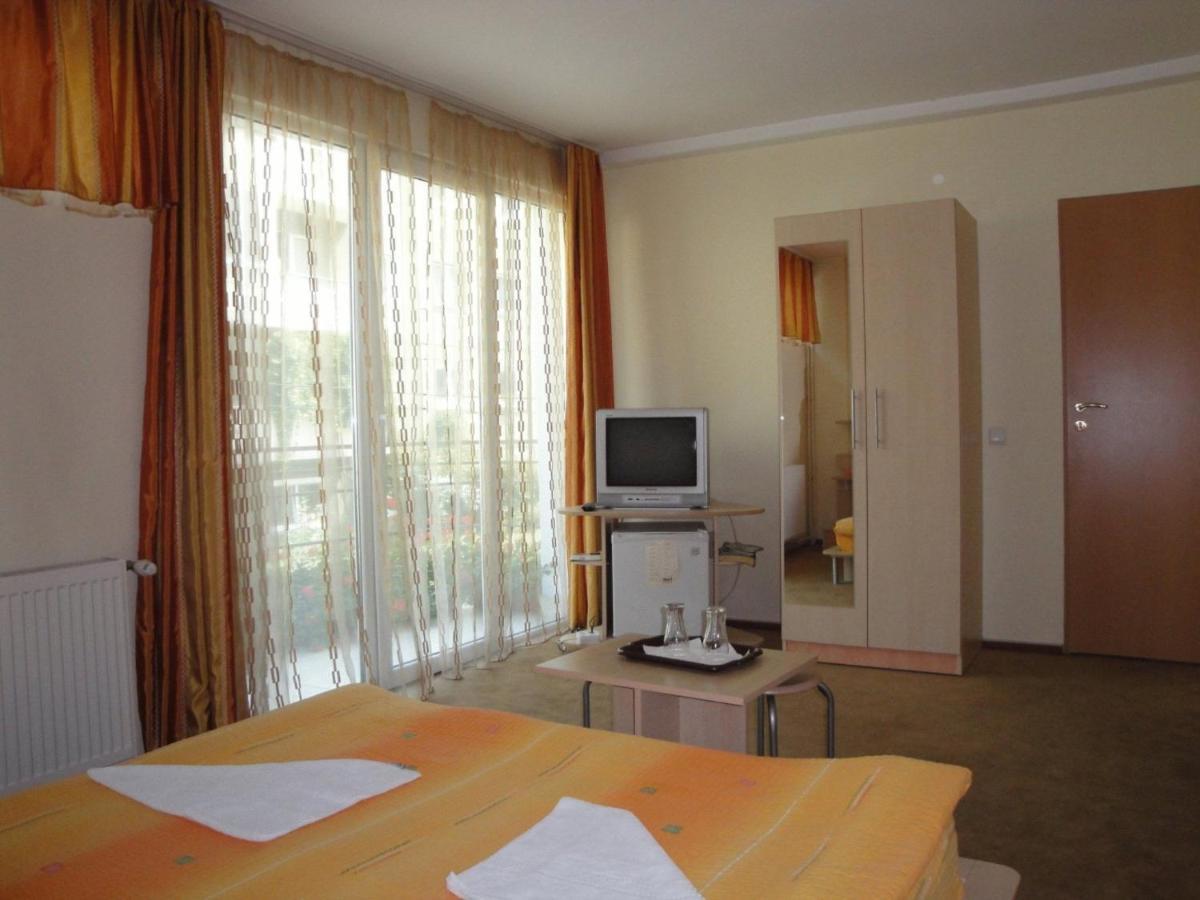 Suri Guesthouse Braşov Kamer foto